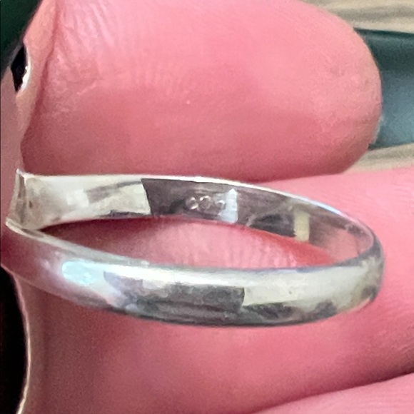 Red Dahlia Cat Sterling Adjustable Ring - Picture 3 of 4